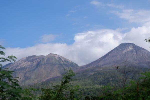 Kisah Sejarah Gunung Lewotobi Laki-laki