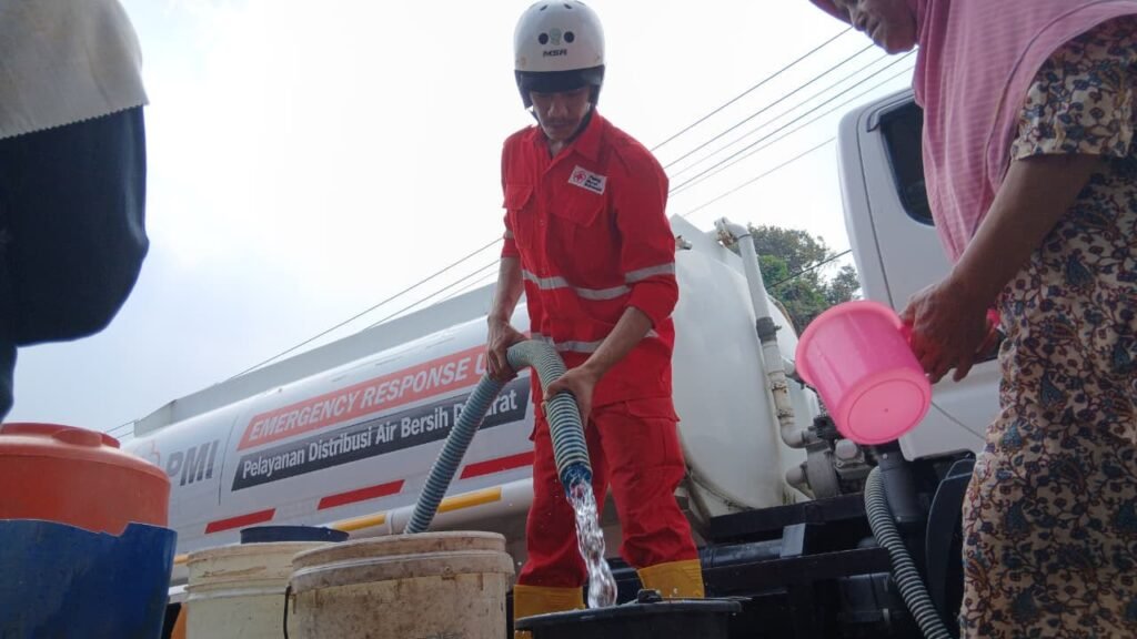 Respons Kemanusiaan Menyediakan Air Bersih bagi Masyarakat yang Dilanda Kekeringan