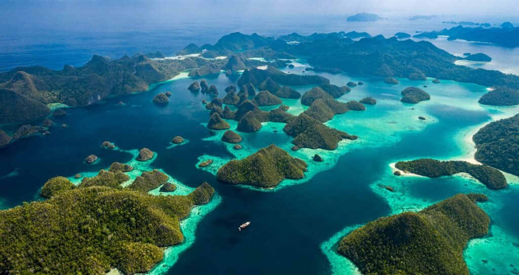 Tidak Ada Keindahan Wisata Raja Ampat Tanpa Laut